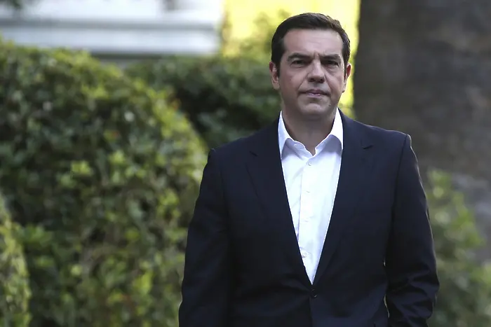 Европеизираният Ципрас губи подкрепа в Гърция 