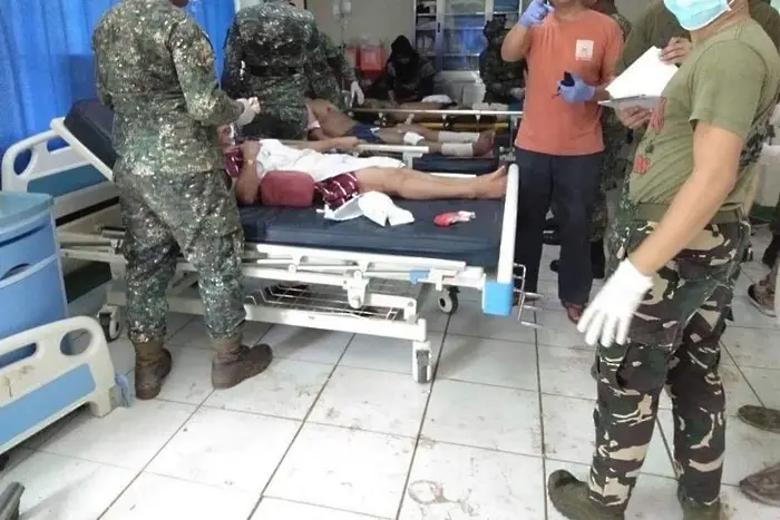 Атентат във Филипините - най-малко 19 убити и 48 ранени (СНИМКИ)