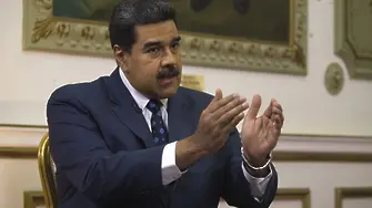 Мадуро задържа журналисти насред интервю