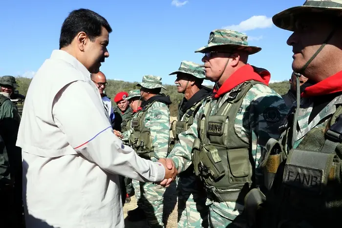Китай е против изпращането на хуманитарна помощ за Венецуела