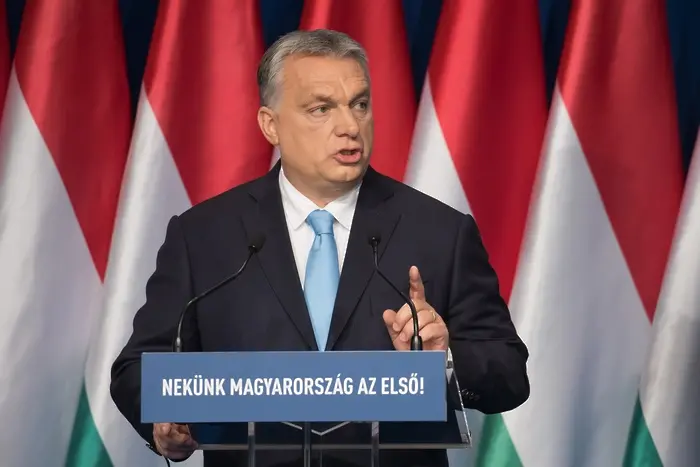 Орбан като Нинова - с план за раждаемостта