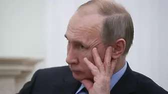 Путин ускорява реч в парламента. Ще спира спада на рейтинга си