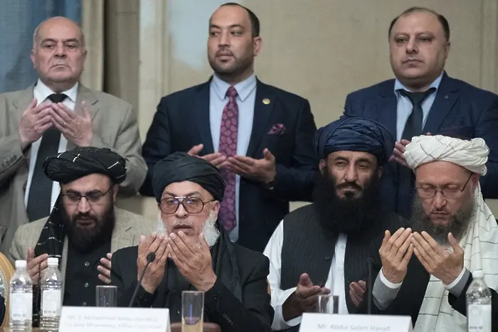 Афганистанският президент предложи офис на талибаните