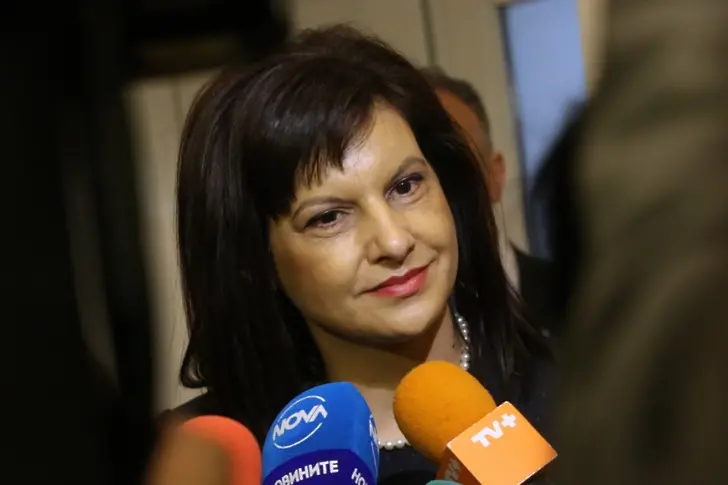 Дариткова отрече ГЕРБ да са гласували лобистки закони