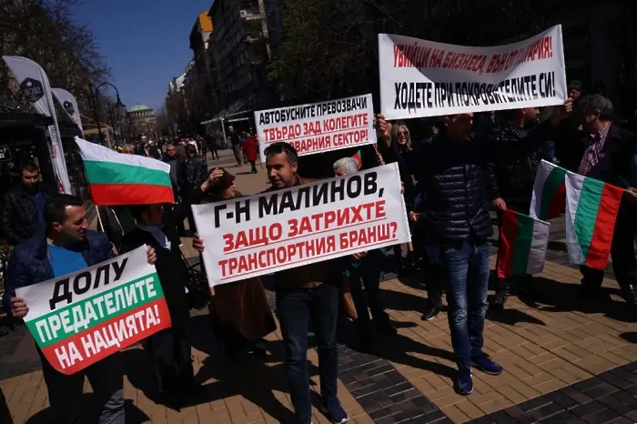 В София и Страсбург протестираха срещу плана „Макрон“ (СНИМКИ+ВИДЕО)