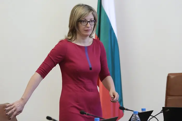 Захариева: Не е тайна, че Русия има геостратегически интерес на Балканите