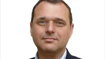 Веселинов от ВМРО: ГЕРБ = БСП (в друг вариант БКП = БСП + ГЕРБ)