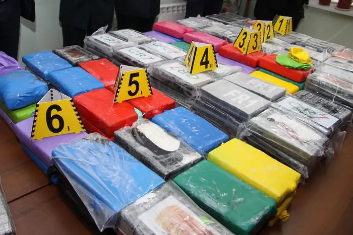 Турски митничари заловиха 55,4 кг кокаин на пристанище