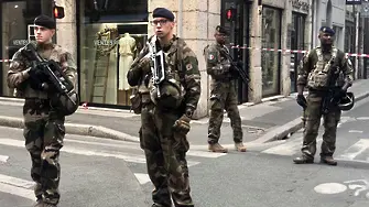 Тринадесет ранени след взрив в Лион