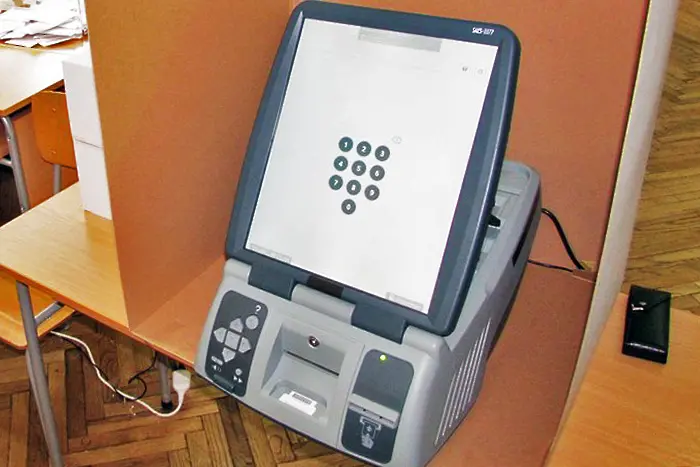 Машините за гласуване - от компания, провалила избори в Белгия и Филипините