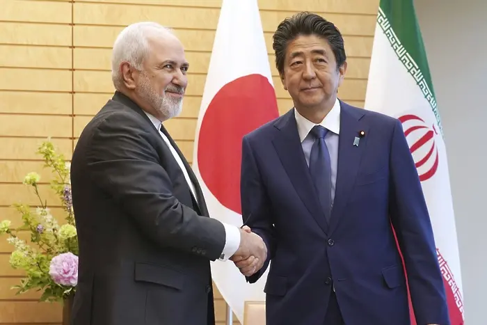 Япония пред тежък избор - САЩ или Иран