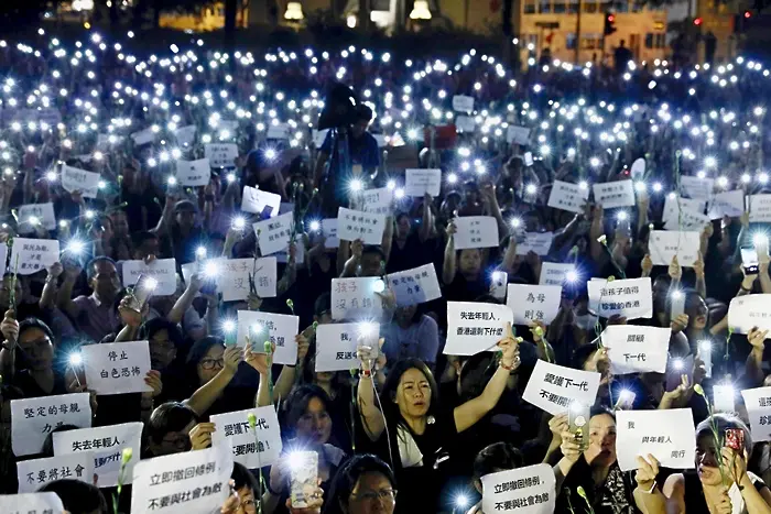 Хонконг празнува, отмениха екстрадирането в Китай