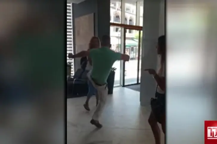 Управител на хотел в Слънчев бряг нападна израелски туристки (ВИДЕО)