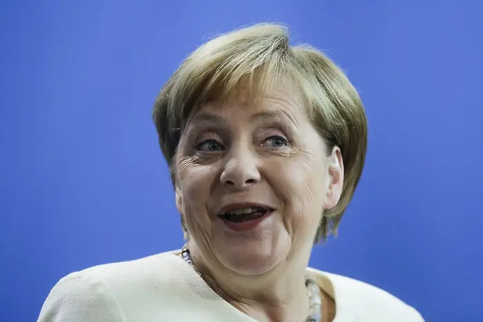 Разногласия в коалицията затрудняват управлението, призна Меркел