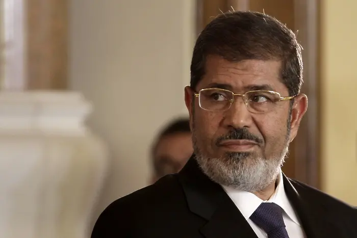 Сваленият президент на Египет почина в съда