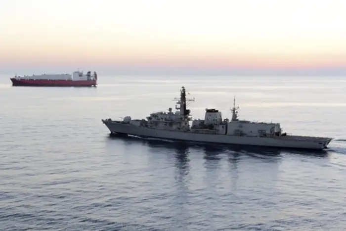 Иран се опита да задържи британски танкер