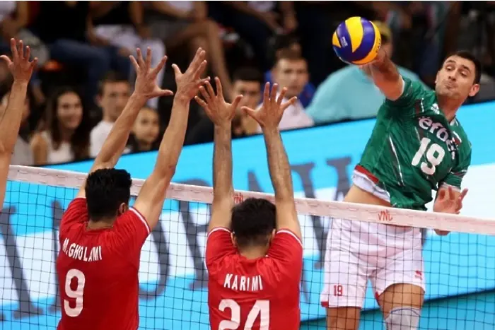 Волейболистите с тежка загуба от Иран