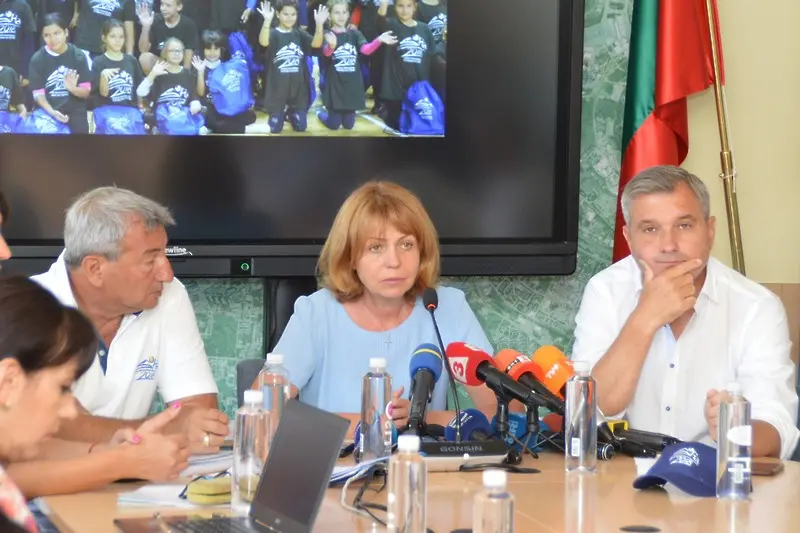Фандъкова: Манипулация е, че Столична община пречи за стадион 