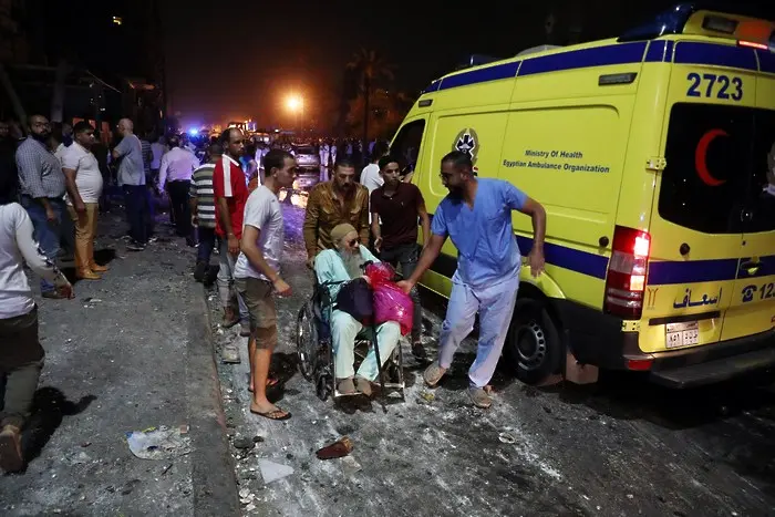 19 загинали и 30 ранени след експлозия в Кайро