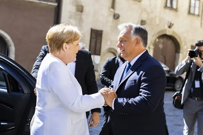 Меркел, Унгария и Полша - компромис или 