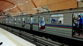 Вратите на софийското метро се отвориха към релсите