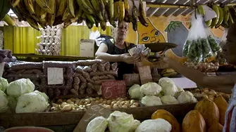 Куба въведе таван на цените на хранителните стоки