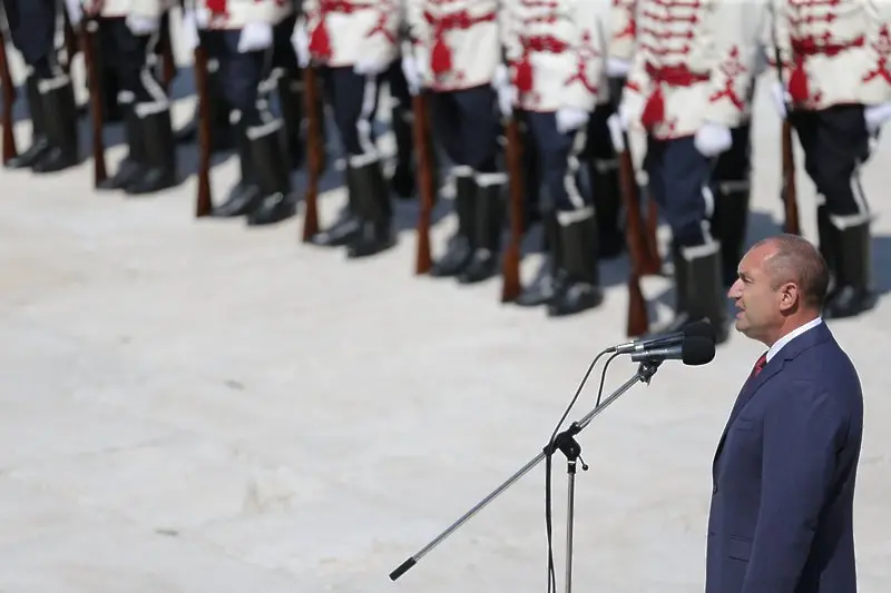 Президентът: На Шипка възкръсва България, Борисов я закотви на дъното