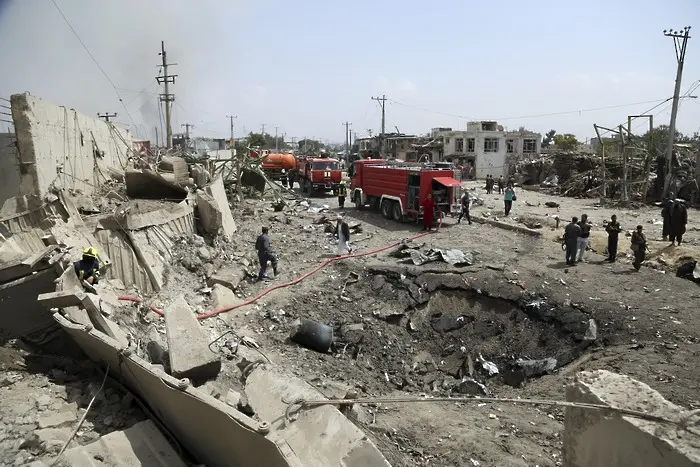 19 жертви при бомбен атентат в Кабул