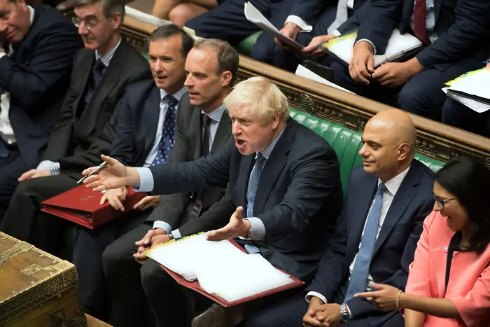 Парламентът забрани Брекзит без сделка и отказа на Джонсън предсрочни избори (ВИДЕО)
