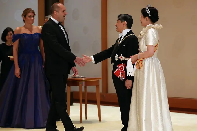 Първата дама - с втора рокля в Япония 