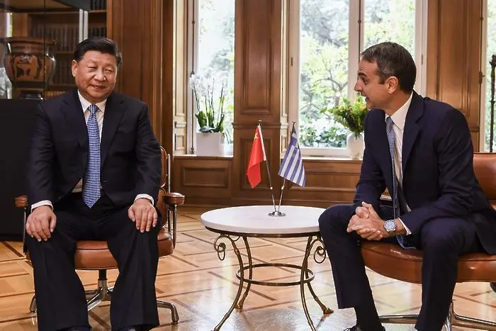 Китай ще разтоварва гръцките банки от €30 млрд. лоши заеми