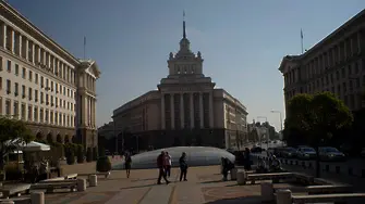 Водачеството в София остава без промяна към 13,00 часа