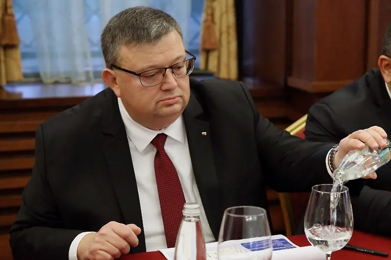 Управляващите официално номинираха Цацаров за председател на КПКОНПИ