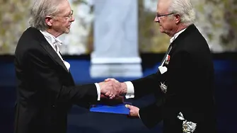 Журналисти срещу Нобела за Петер Хандке: Позор за шведското кралско семейство