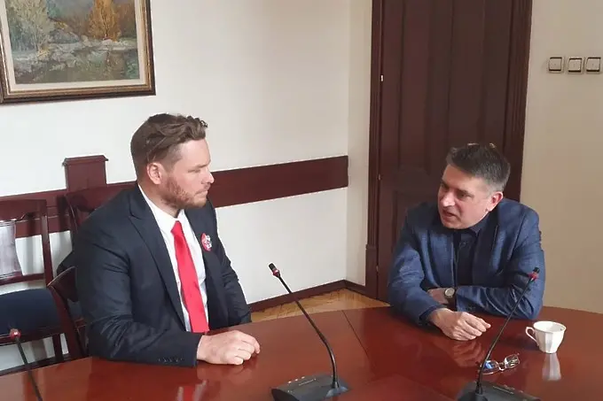 След срещата на жълтите павета: Данаил Кирилов прие Полфрийман в кабинета