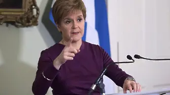 Поискаха оставката на първата министърка на Шотландия