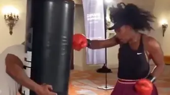Серина Уилямс тренира бокс с Майк Тайсън (ВИДЕО)