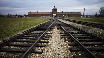 Все по-малко американци знаят колко евреи са били избити в Холокоста