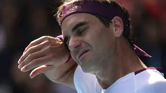 Федерер мина през контузия, отрази 7 мачбола и е на полуфинал