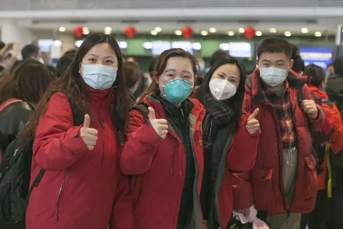 Китайски експерт: Новият коронавирус ще достигне връхната си точка до дни