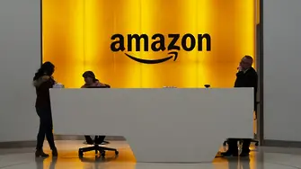 Amazon отваря огромна бакалия без касиери