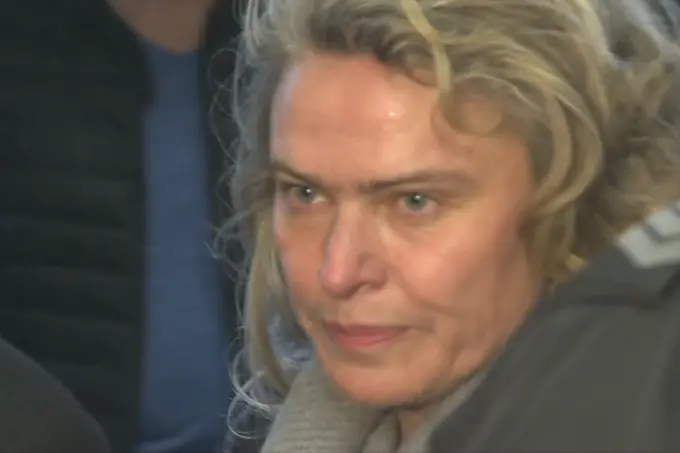 Жената на Божков излиза от ареста