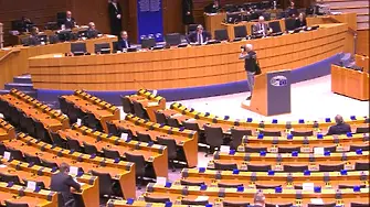 Европарламентът прие 3 мерки срещу COVID-19