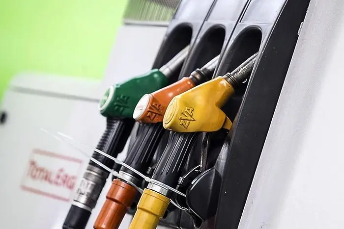 Някой се опитва да създаде паника за цената на горивото в България