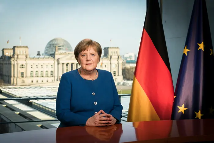Вицеканцлерът на Германия: Меркел е в добро състояние