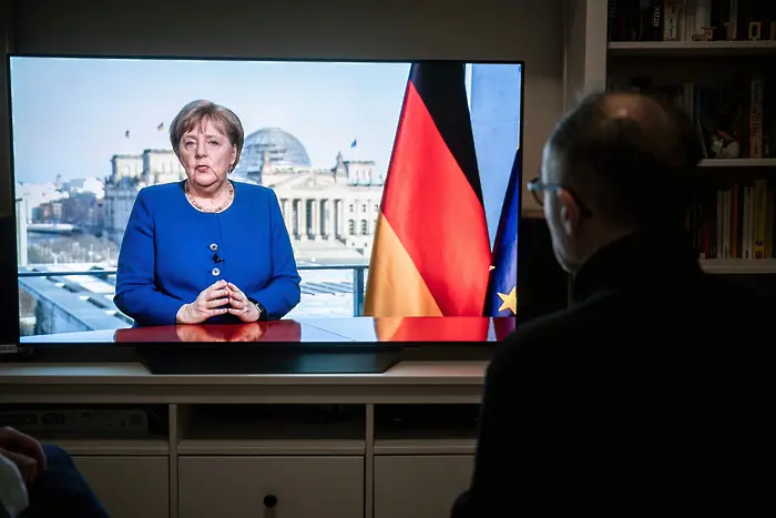 Във времената на пандемия: германците вярват на Меркел