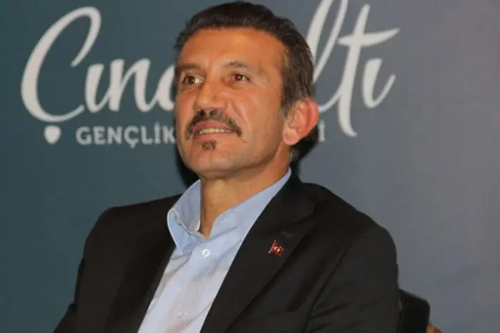 Турската легенда Рюстю Речбер е в критично състояние