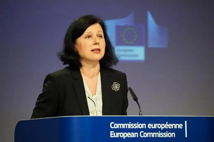Комисията пак подгони Полша заради съдебните реформи
