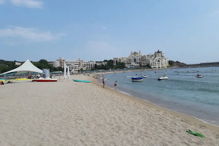 Търсят концесионери за 20 години за три апетитни плажа в Несебър и Созопол