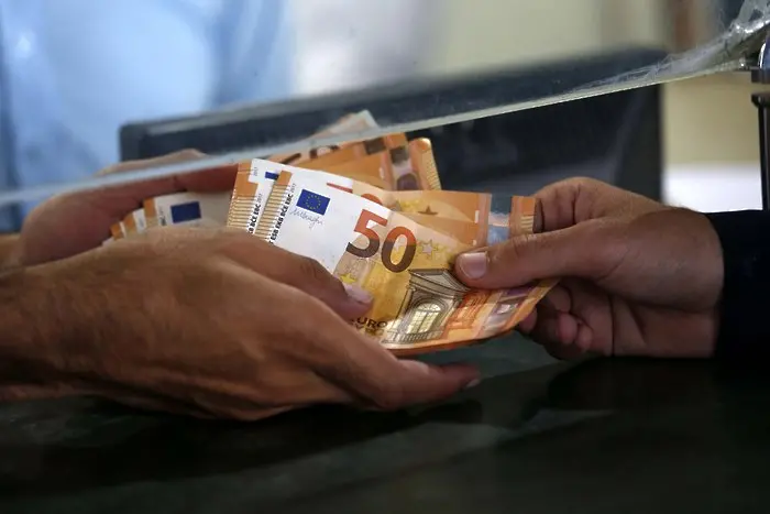 Само 38 на сто от българите искат въвеждане на еврото